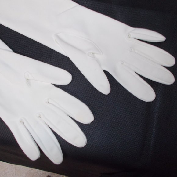 Vintage off white long gloves - Picture 2 of 7